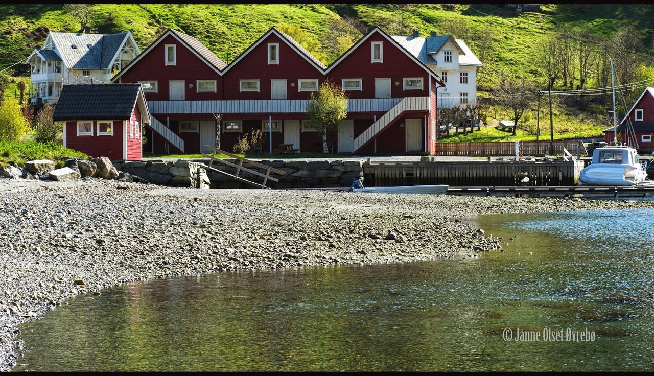 Grandane Feriehus Stongfjorden Экстерьер фото